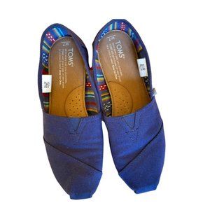 TOMS slip-on flats size 7
